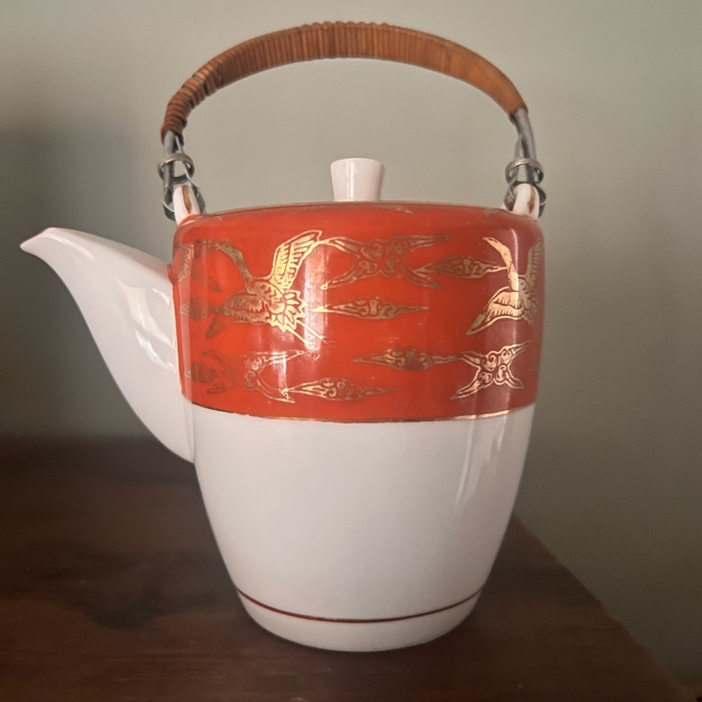 Japanese Teapot with Hand Painted Gold Heron Design. Signed.